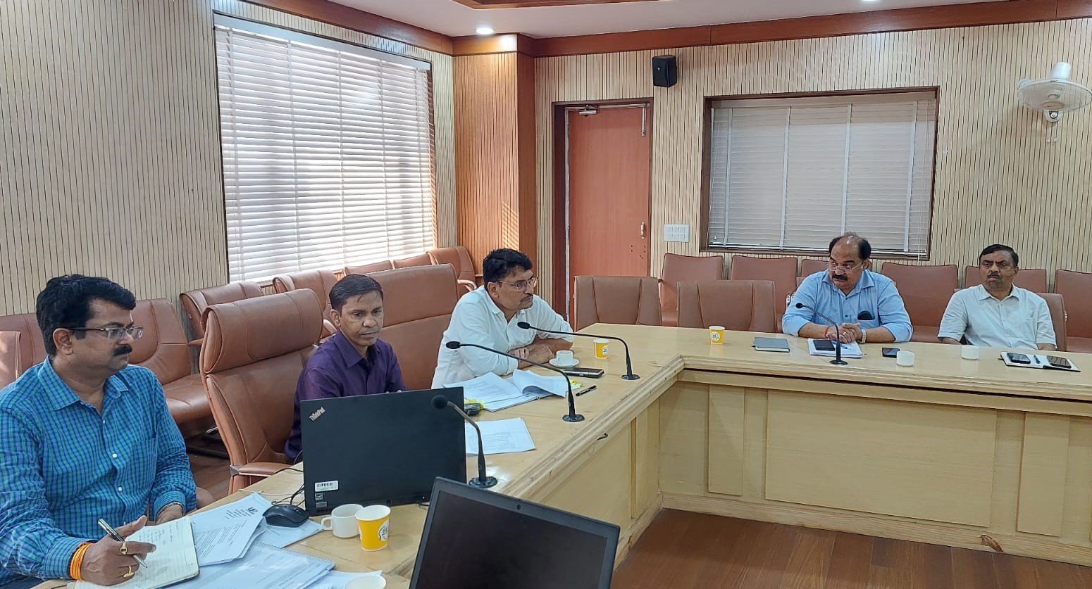 PRE-BID meeting followed by New technologies on road construction